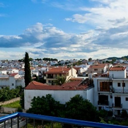 Syraina Apartments Скиатос Екстериор снимка
