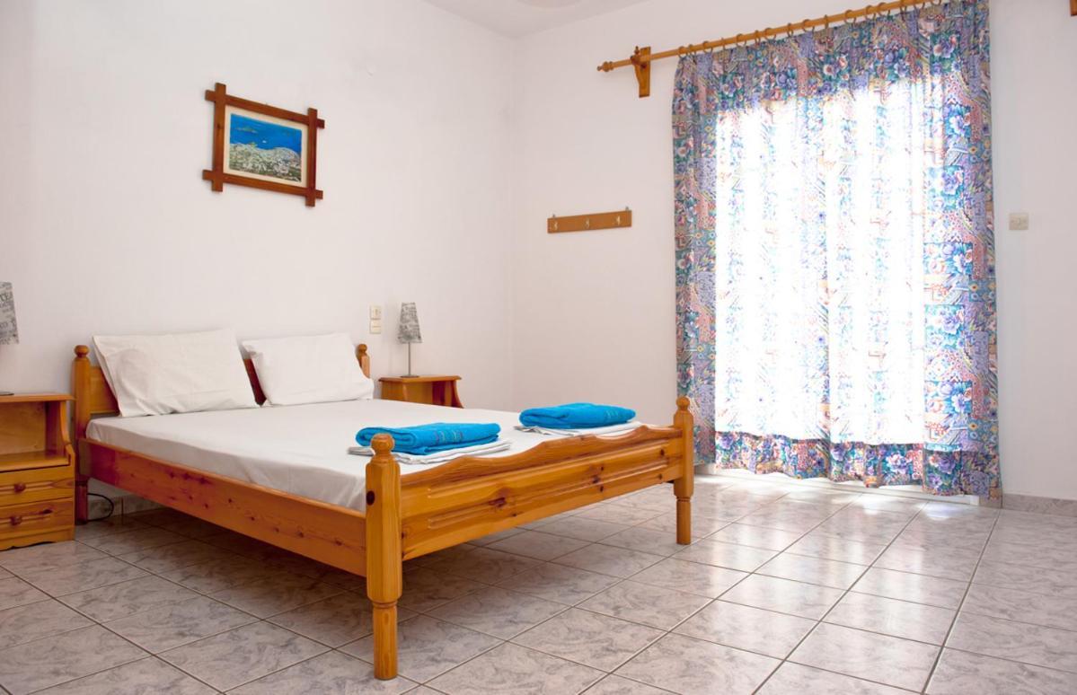 Syraina Apartments Скиатос Екстериор снимка