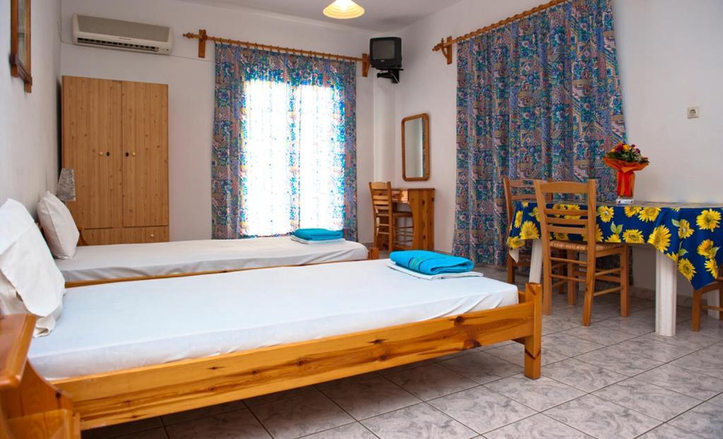 Syraina Apartments Скиатос Екстериор снимка