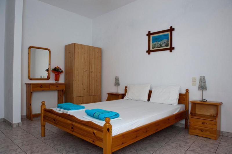 Syraina Apartments Скиатос Екстериор снимка
