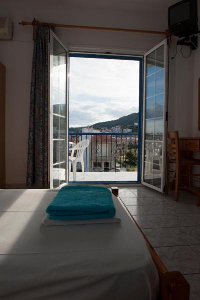 Syraina Apartments Скиатос Екстериор снимка