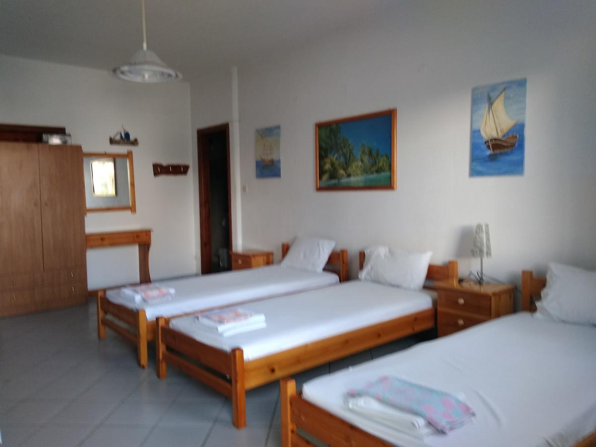 Syraina Apartments Скиатос Екстериор снимка